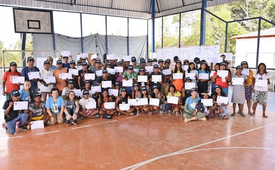 As oficinas ocorreram na escola indígena da Aldeia Mangabeira e abordaram temas como investimentos econômicos e sociais, fortalecimento de políticas públicas, implementação, monitoramento e acompanhamento das salvaguardas socioambientais. - Foto: Mariana Di Pietro