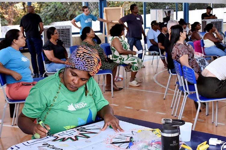 Capim-dourado, buriti e conhecimento ancestral: oficina destaca a importância da bioeconomia na geração de renda e preservação do Cerrado. - Foto: Mariana Di Pietro