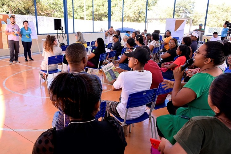 Comunidade quilombola do Mumbuca se reúne em oficina participativa do REDD+ para debater soluções sustentáveis e valorização dos saberes locais. - Foto: Mariana Di Pietro